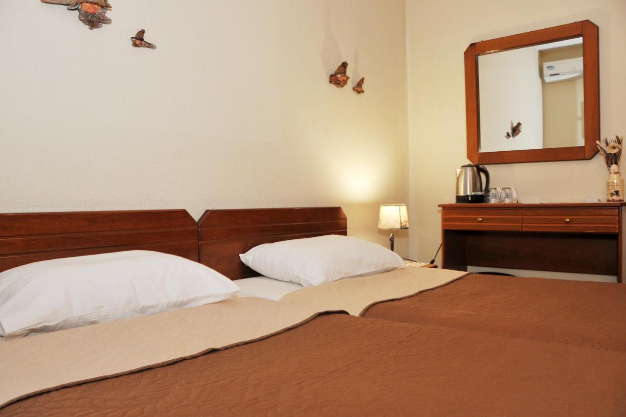 Guesthouse Bloutsos Rooms Kastraki  Exterior photo
